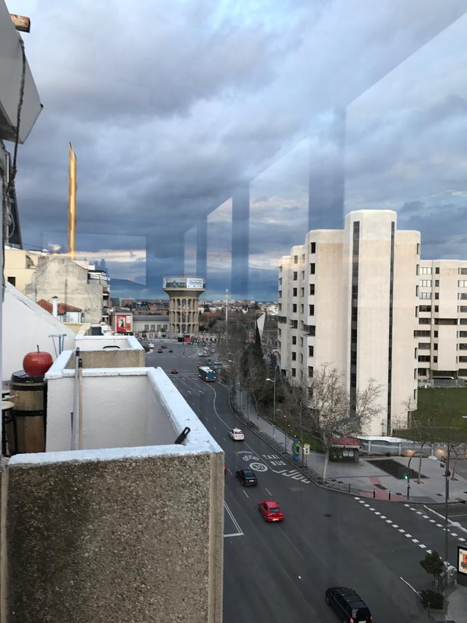 Appartement Atico Puerta De Europa à Madrid Extérieur photo